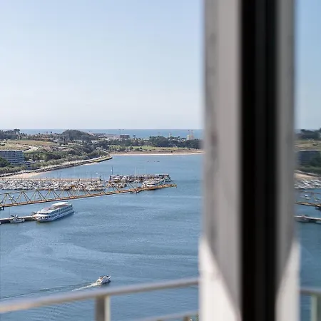 Guestready - Family With Premium View Apartmán